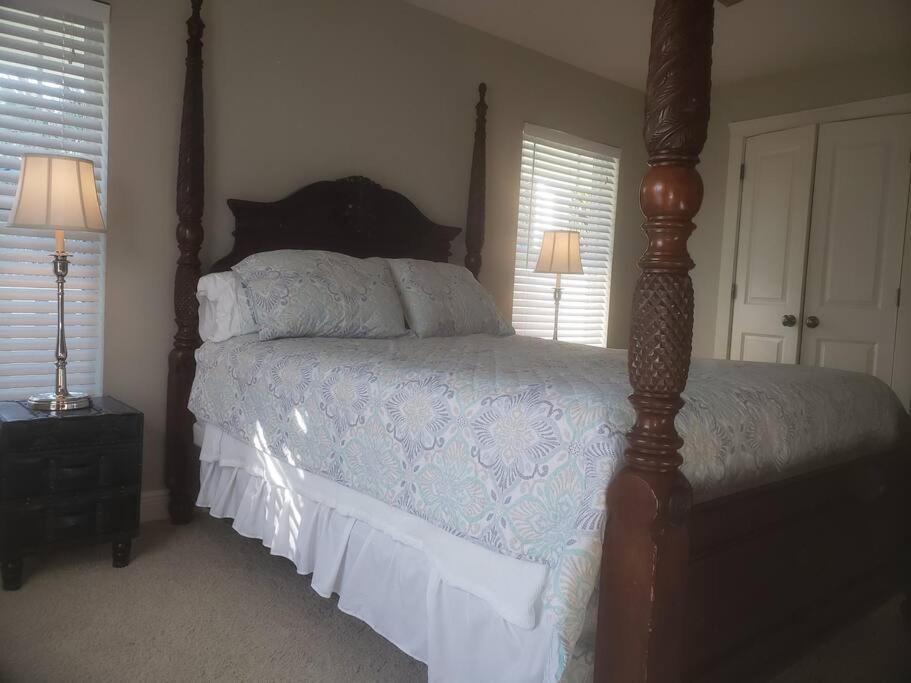 4Br Private Dock, Warm Spring Canal, Kayaks, Canoe 허드슨 외부 사진